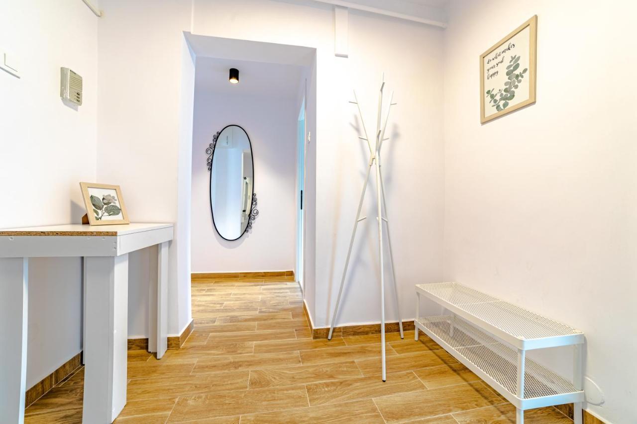 Mid-Term Rental Racadau Apartment Braşov Eksteriør bilde