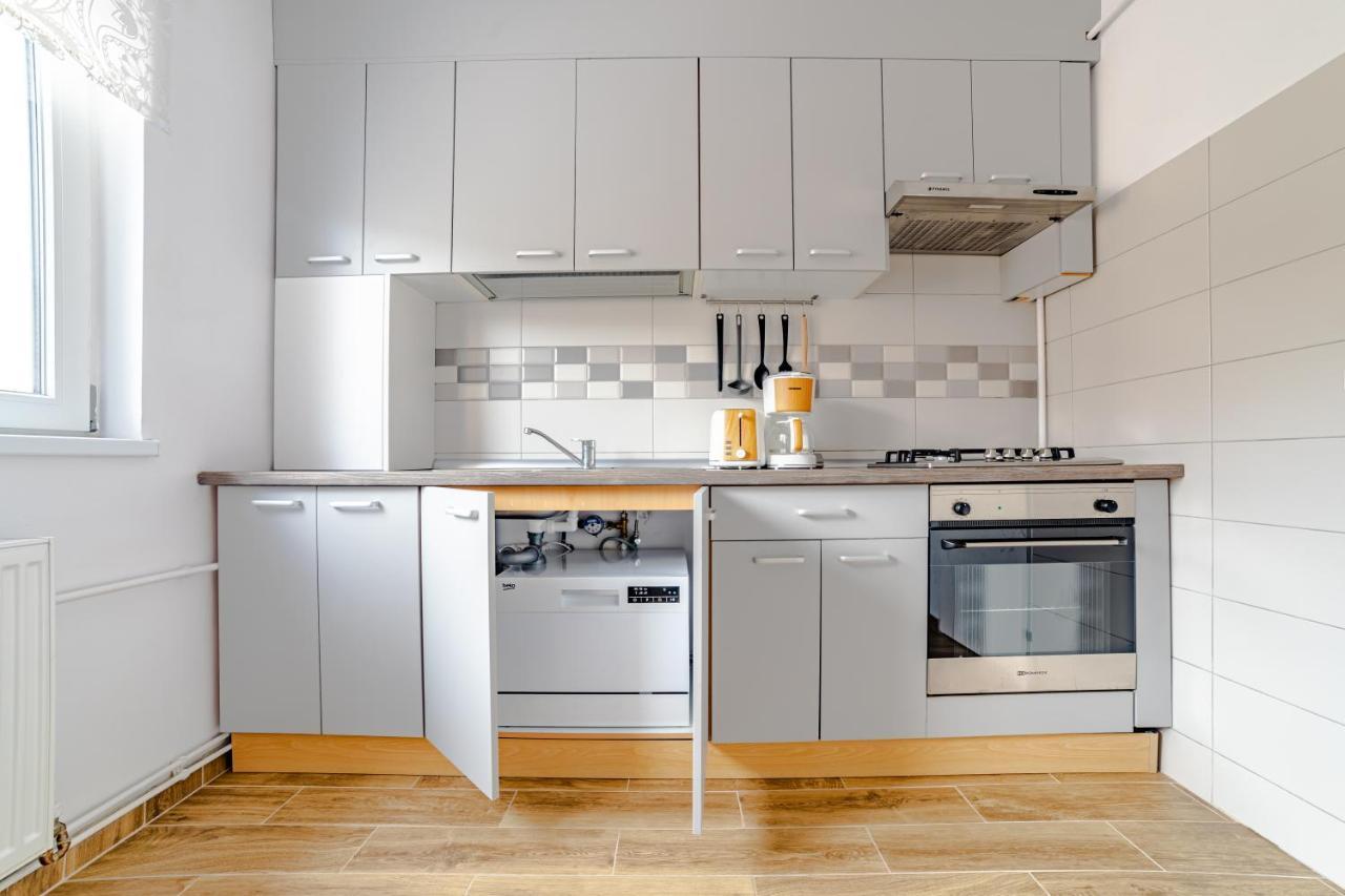 Mid-Term Rental Racadau Apartment Braşov Eksteriør bilde